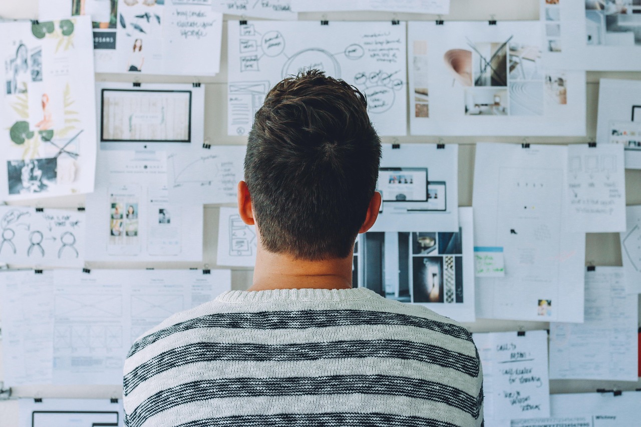 Startup, whiteboard, room — Basketball Tech - New Technology in Baseballs That You Must Know About