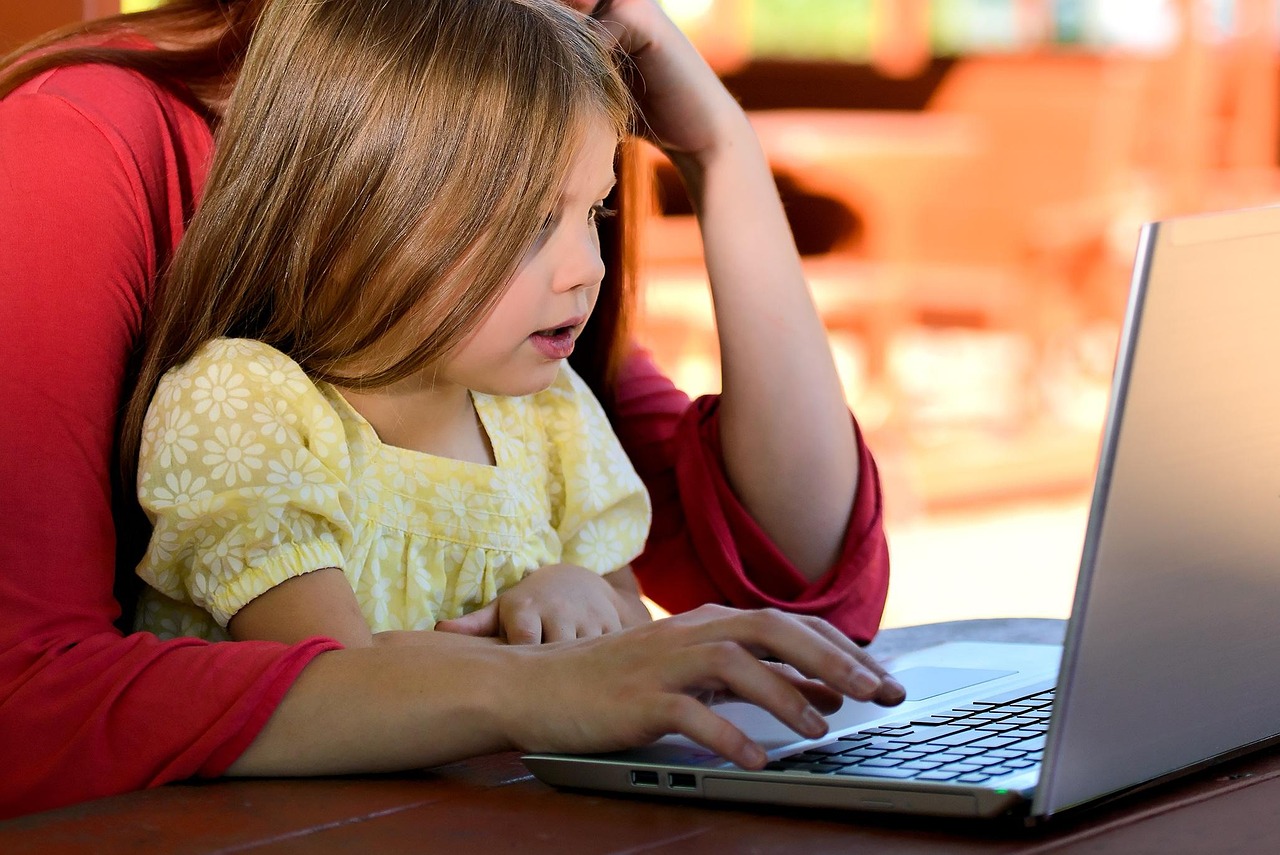 Child, girl, young — What is data visualization with examples?